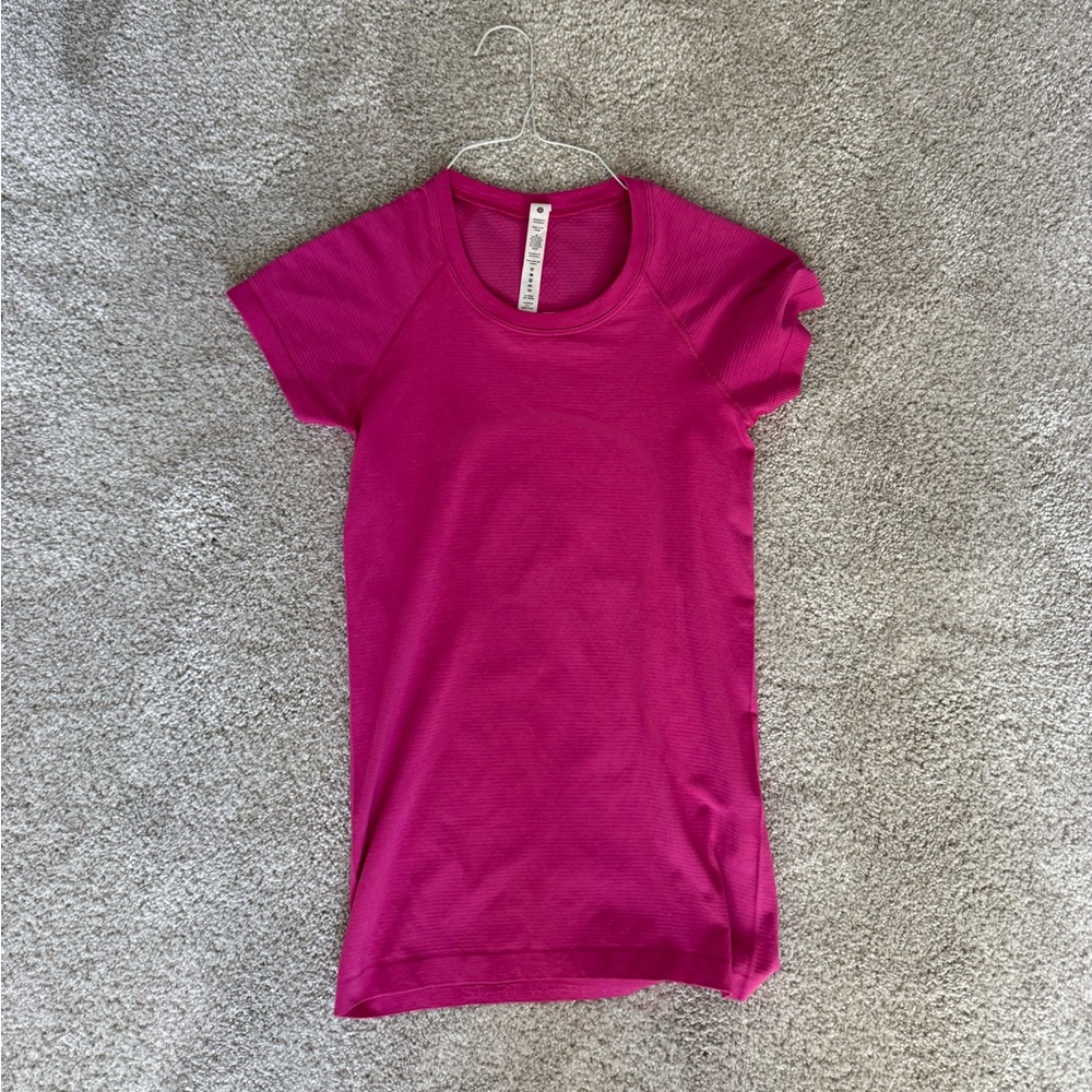 Lululemon sonic pink swiftly tech